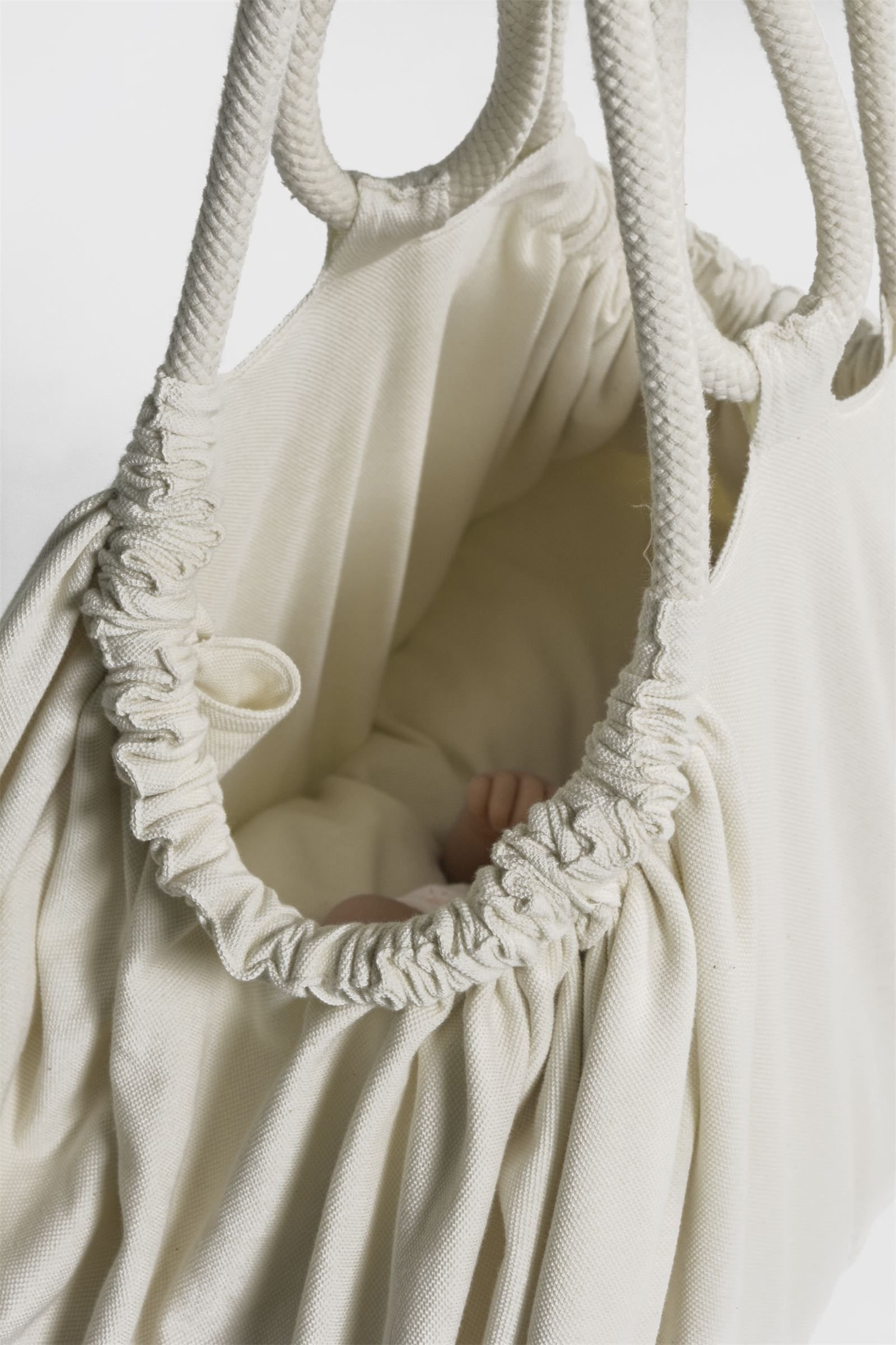 Detail of the amb hammock crib