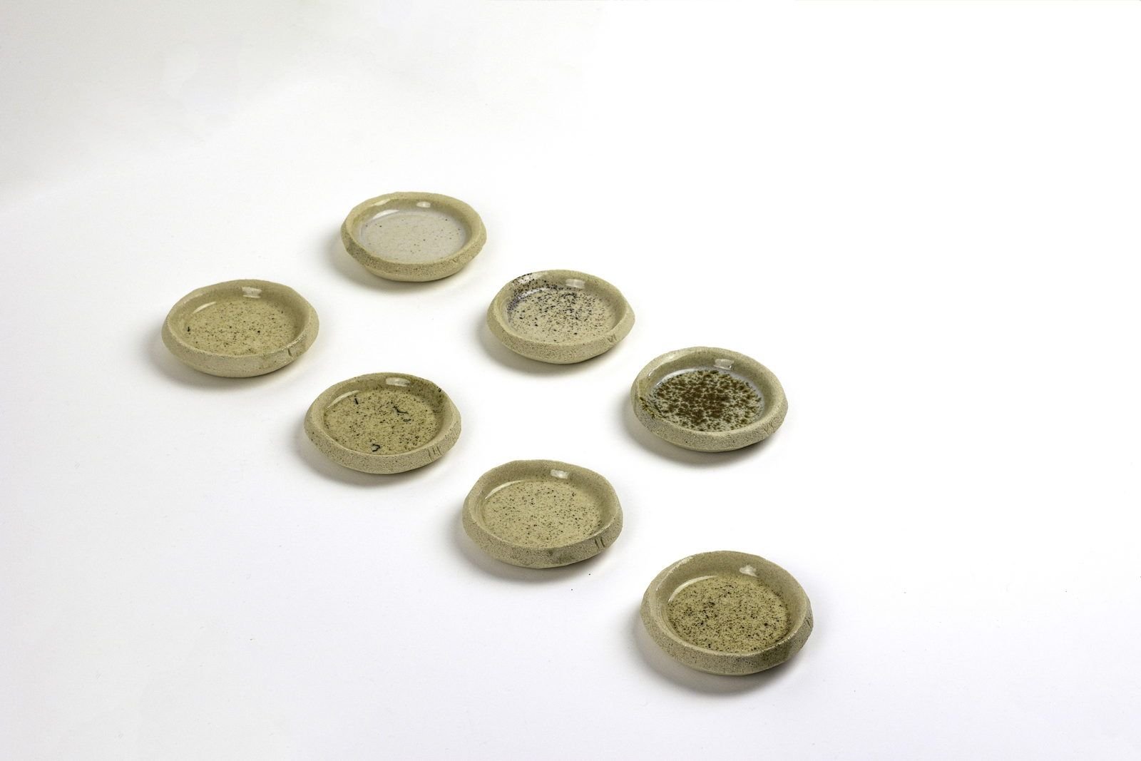 High temperature tests: each sludge vitrifies at its own point